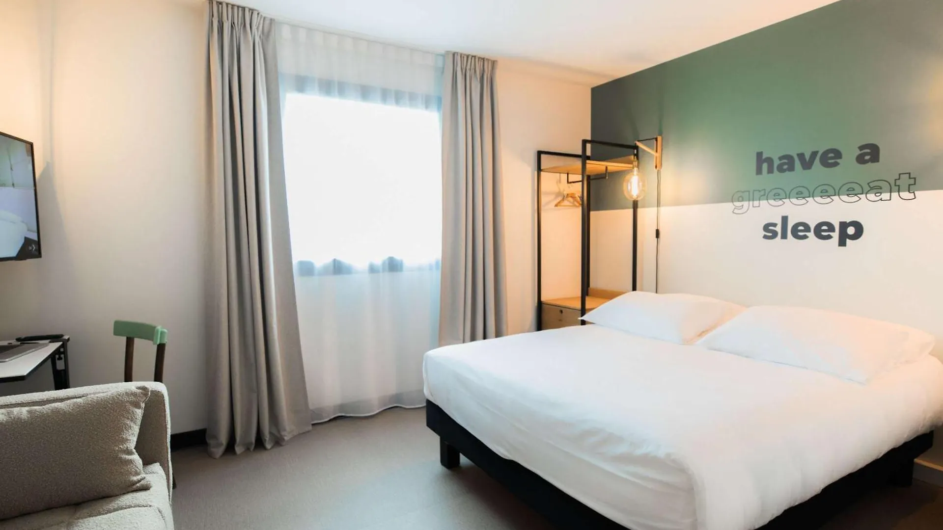 Greet Hotel Brest Aeroport Guipavas