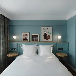 **** Hotel Le Pierre France